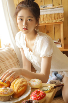 龚玥菲潘金莲